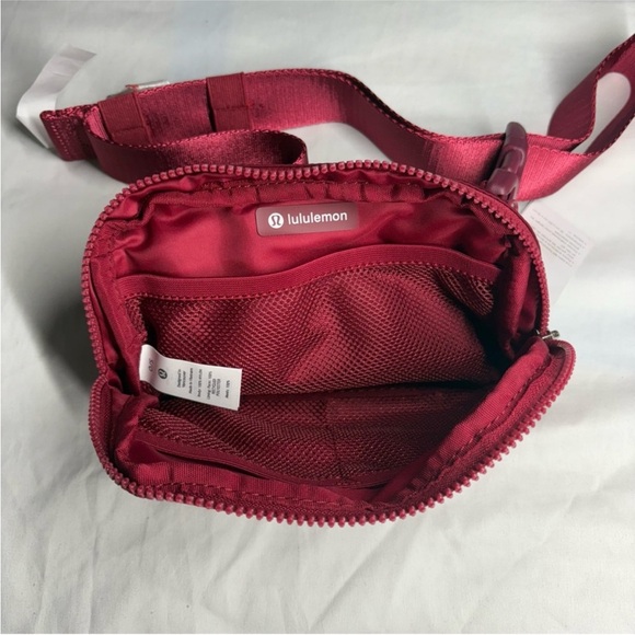 Lululemon “Wine Red” Cossbody Waist Belt Bag. Adjustable 1L - Picture 2 of 4